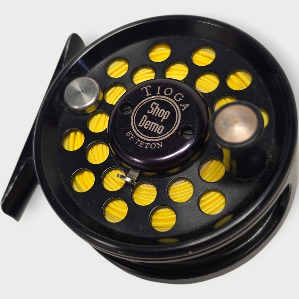 Teton Tioga 2‎ Fly Reel Made in USA High Quality Fishing Equipment RARE DEMO